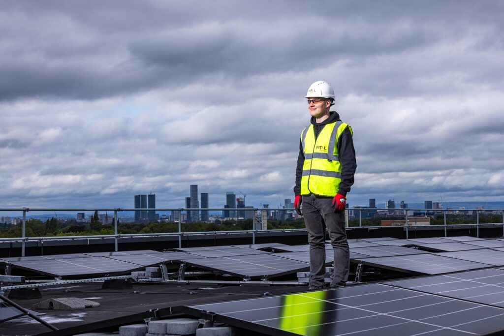 Solar Panel Cladding Benefits for Enhanced Durability and Efficiency